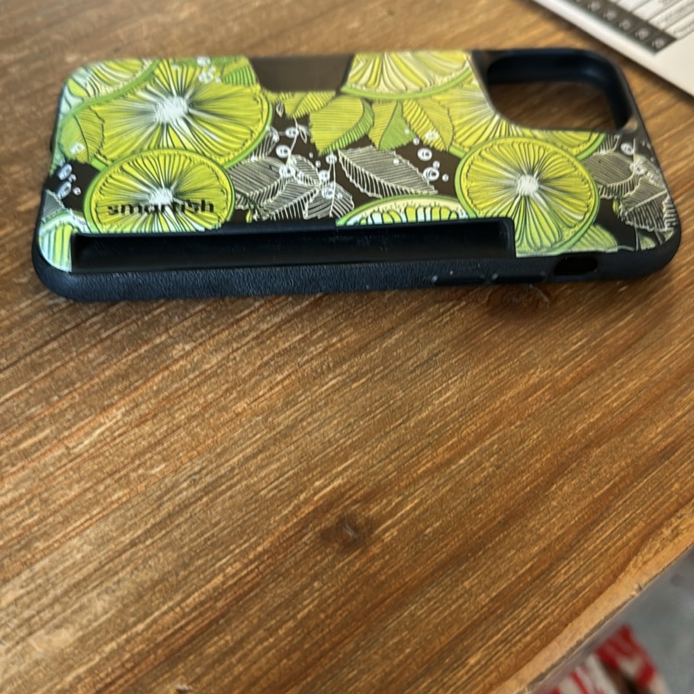 Smartish 11 pro lime case - Picture 3 of 3